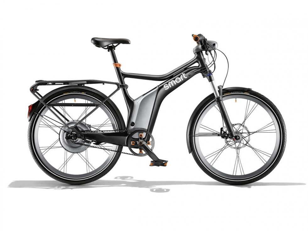Modern smart city e-bike with an integrated battery, lightweight frame, and commuter-friendly design for affordable urban travel.